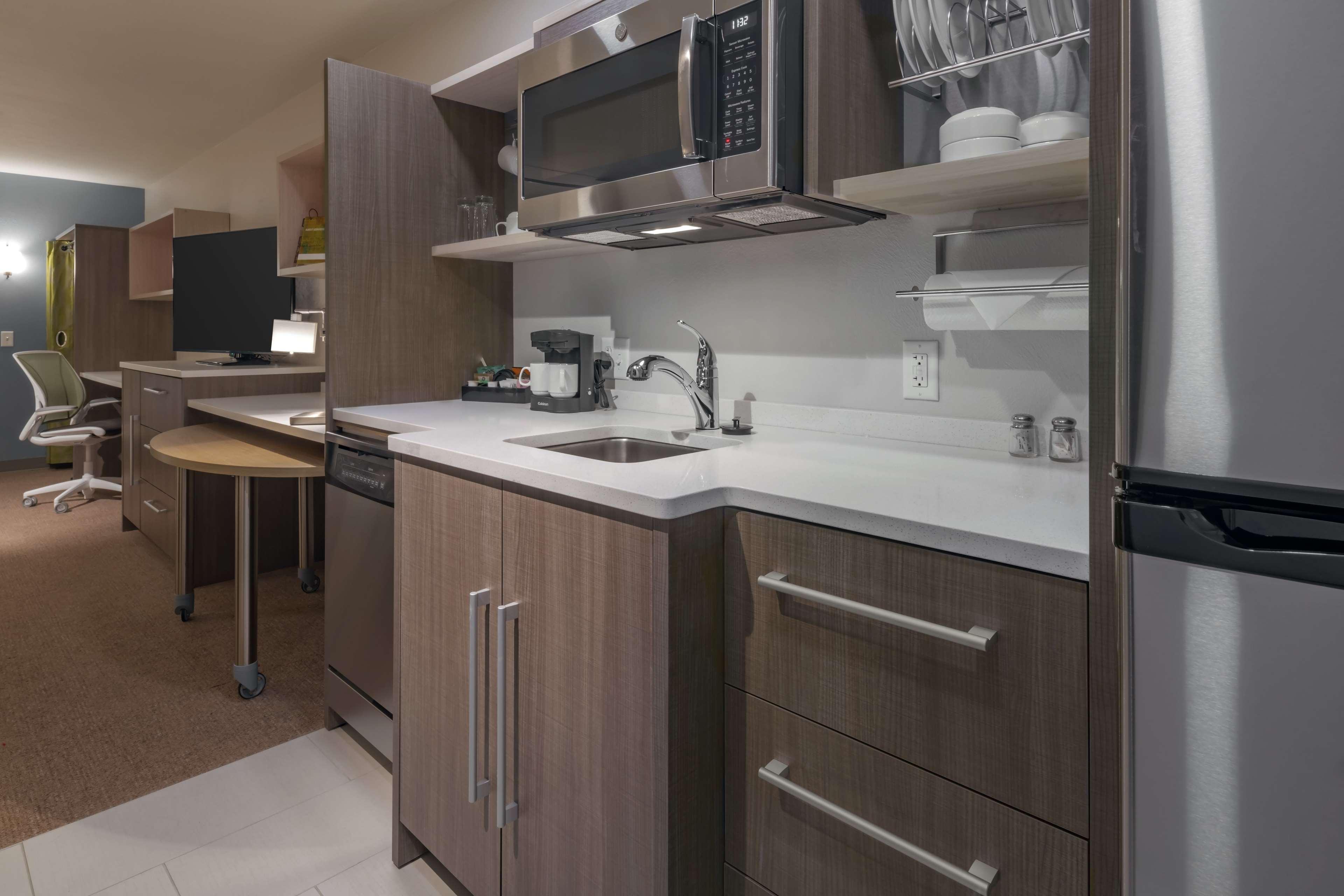 Home2 Suites By Hilton Kingman Bagian luar foto