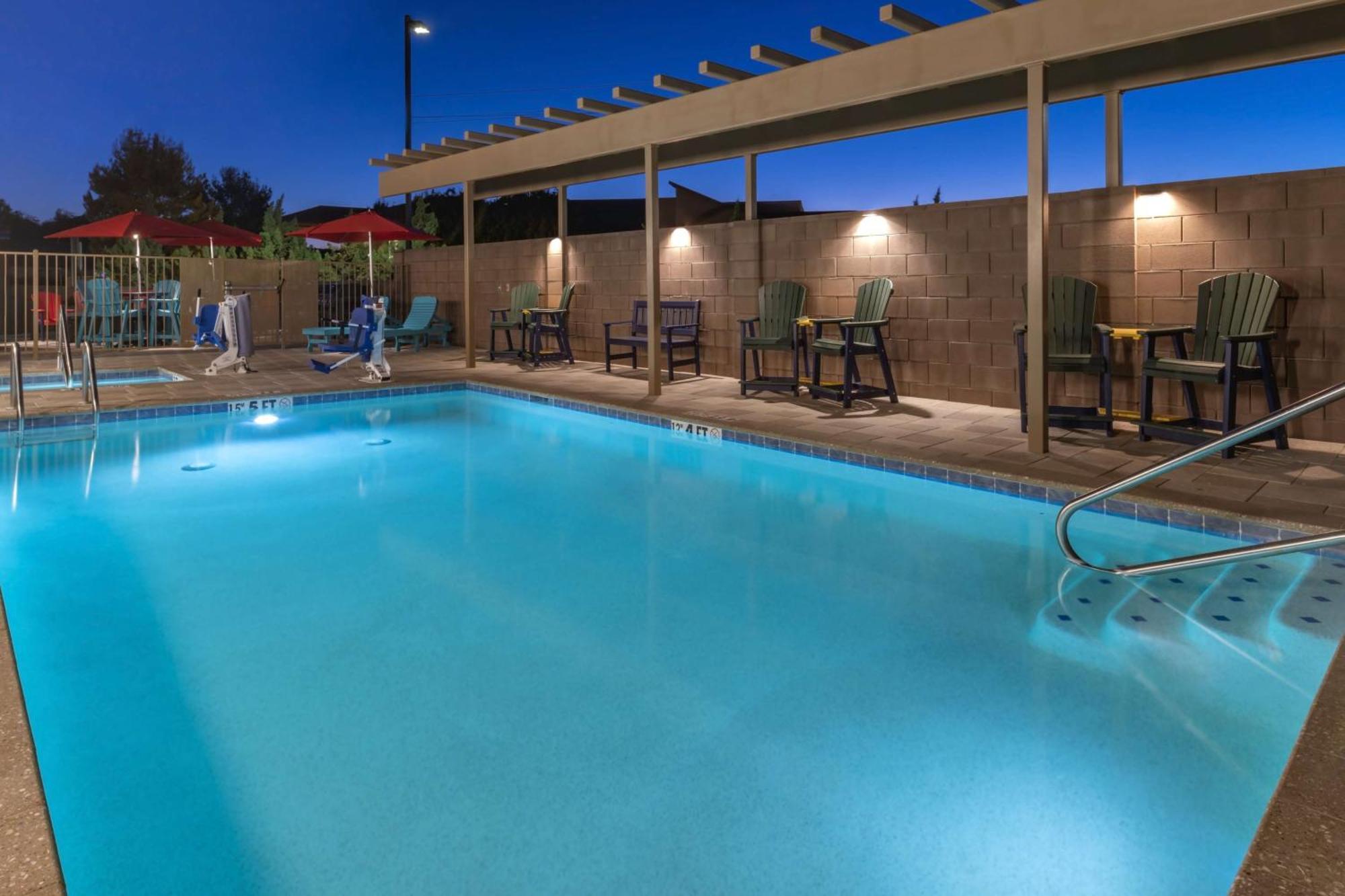 Home2 Suites By Hilton Kingman Bagian luar foto