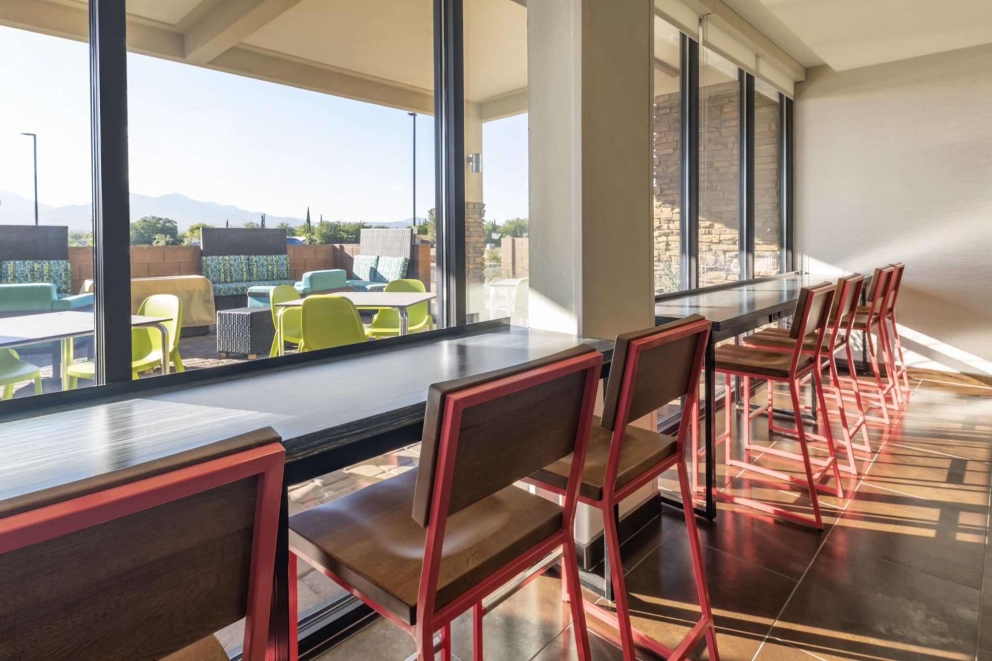 Home2 Suites By Hilton Kingman Bagian luar foto